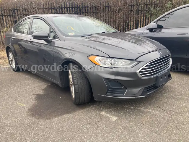 2019 Ford Fusion - CLEAR TITLE - NO KEY - MILES UNKNOWN
