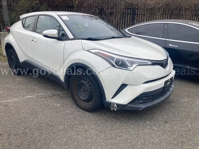 2019 Toyota C-HR - CLEAR TITLE - NO KEY - MILES UNKNOWN