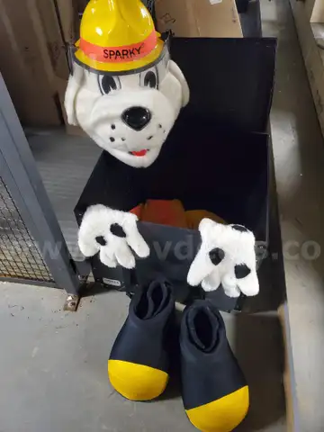 used sparky suit in great shape.