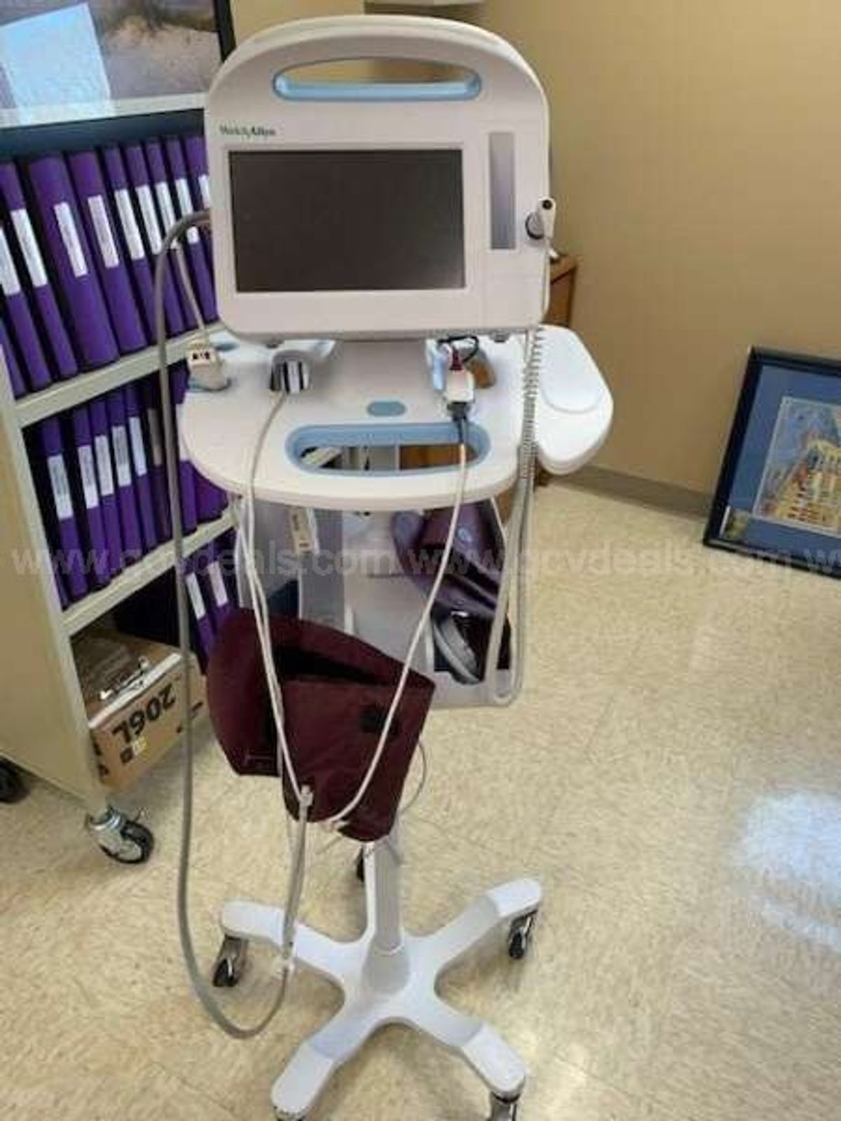 Welch Allyn Vital Sign Monitors and Carts Not Working (2) | GovDeals