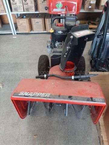 Snapper 1428l Snow Blower (needs Repair ) 