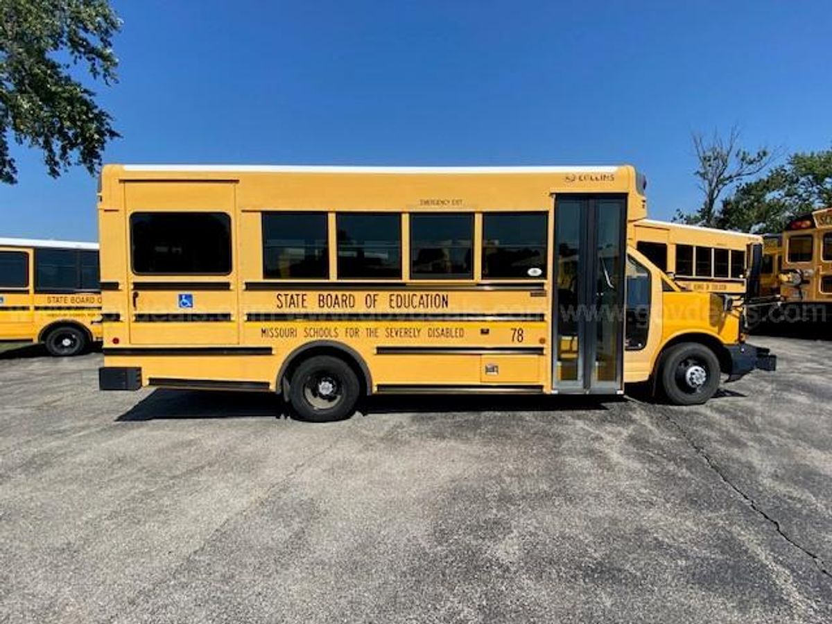 2012 Chevrolet Express Bus, 86835 Miles, Starts And Runs. 