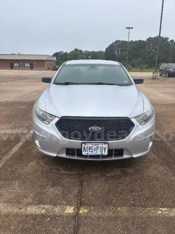 2015 Ford Taurus, 140027 Miles.