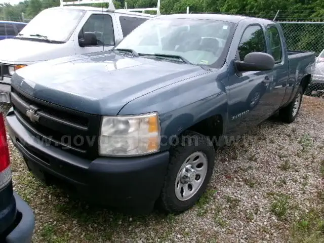 2011 Chevrolet Silverado 1500 Ext. Cab 4WD, 165723 Miles.
