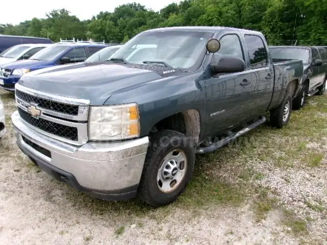 2011 Chevrolet Silverado 2500 4X2, 216183 Miles.