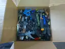 Lot of approx. 111 Assorted Knives.