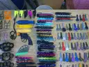 Lot of approx. 140 Personal Defense Devices and 114 Small Knives.