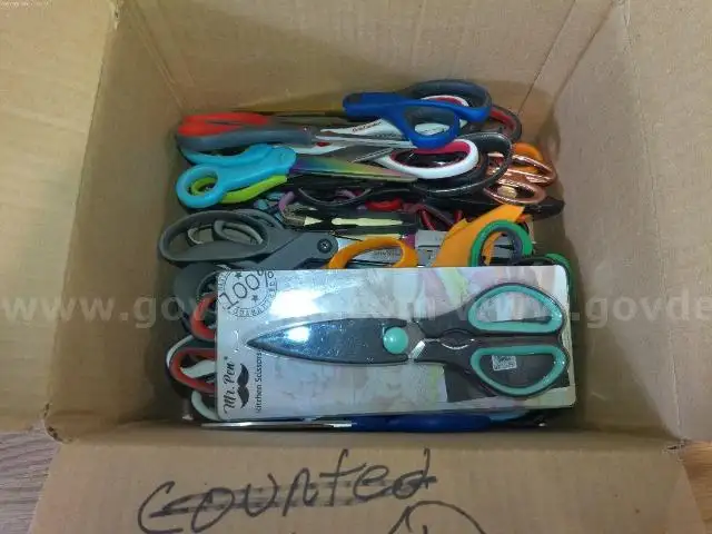 Lot of approx. 52 Assorted Scissors.