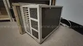 Lot of (1) GE AEZ08LQQ1 Air Conditioner.