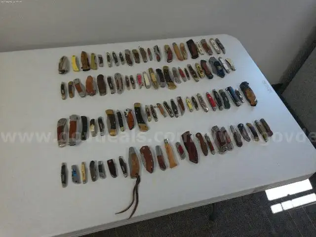 Lot of 90 Wood Knives.