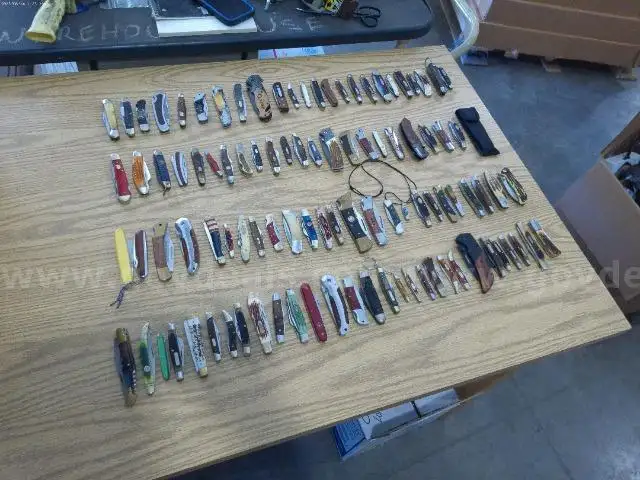 Lot of 101 Wood Knives.