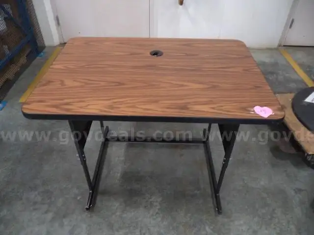 Lot of (1) 42&#x22; X 30&#x22; Computer Table.