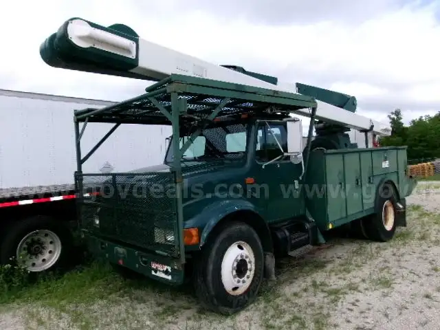 1995 International Bucket Truck 4700 DT466, 100195 Miles.