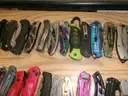 Lot of 170 Single Blade Knives.