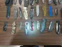 Lot of 100 Single Blade Knives.