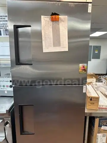 Lot of (1) True Refrigerator Model: t-23-2-hc.