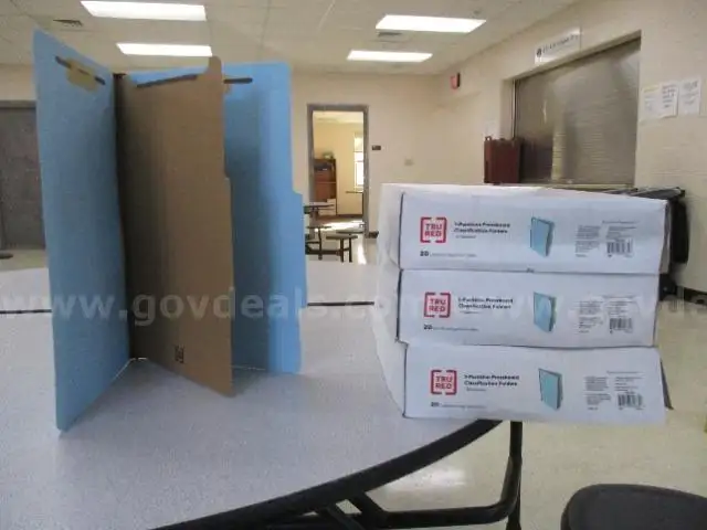 Lot of (3) Boxes of Tru Red 1-Partition Pressboard Classification Folders.