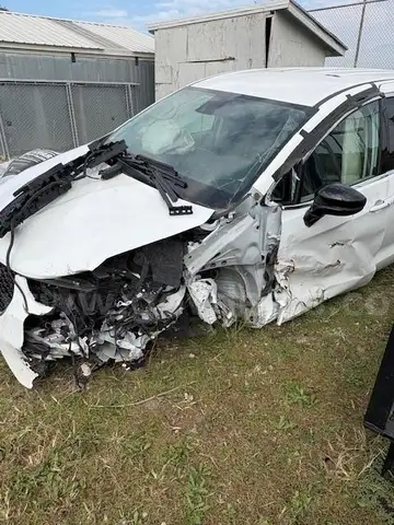 2024 Chrysler Pacifica, 4571 Miles.