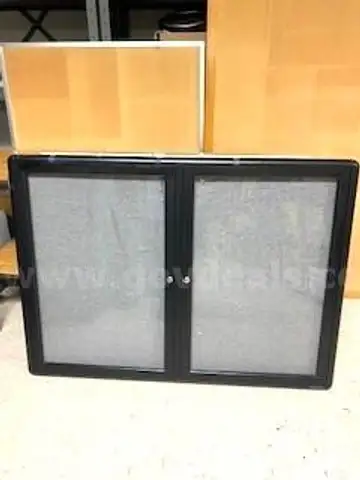 Lot of (1) Display Case.