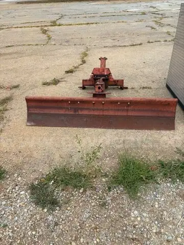 Lot of (1) Brush Hog Brand 6ft 3-Point Blade.