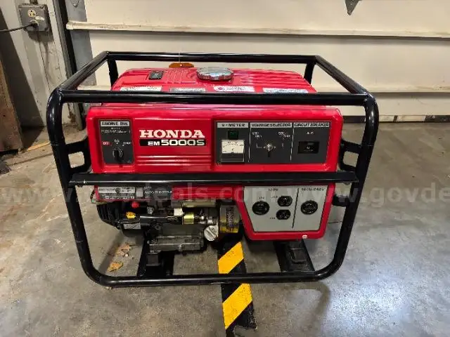 Lot of (1) Honda EM 5000SX Generator.