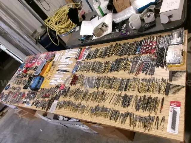 Lot of Various Drill Bits, Screwdriver Bits and Saw Blades.