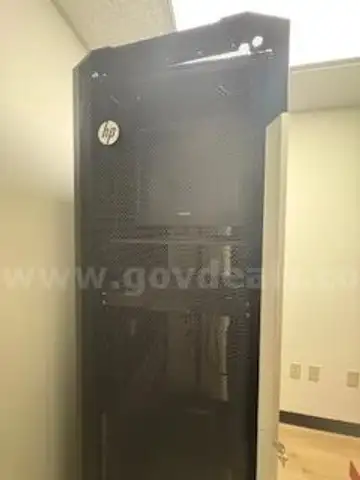 Lot of (1) Server Rack with Key.