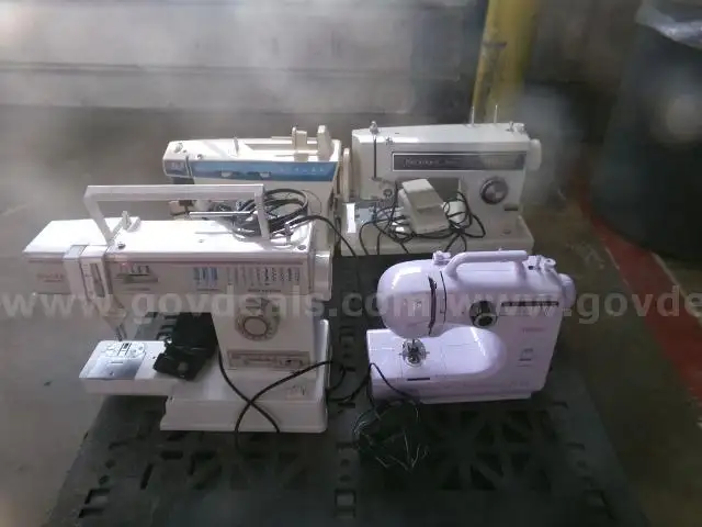 Lot of (4) Assorted Sewing Machines.