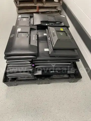 Lot of (77) HP and Dell Brand Monitors.