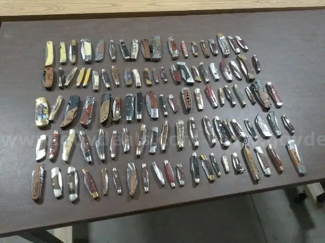 Lot of Approx. (100) Wood Knives.