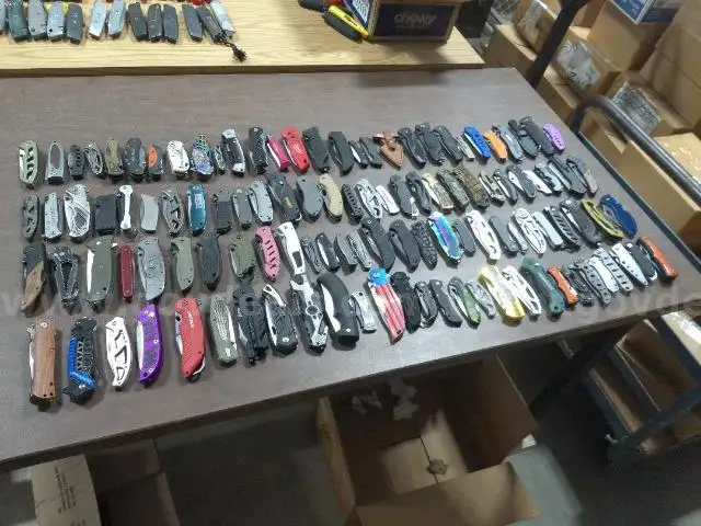 Lot of Approx. 114 Various Single Blade Knives.