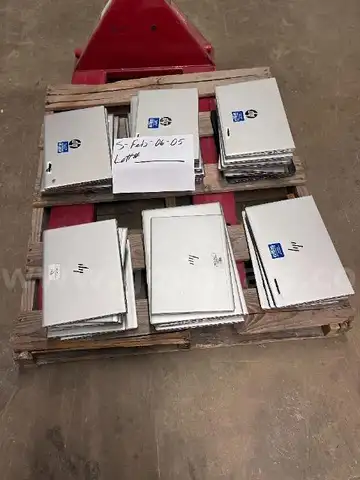 Lot of (33) Assorted HP Laptops.
