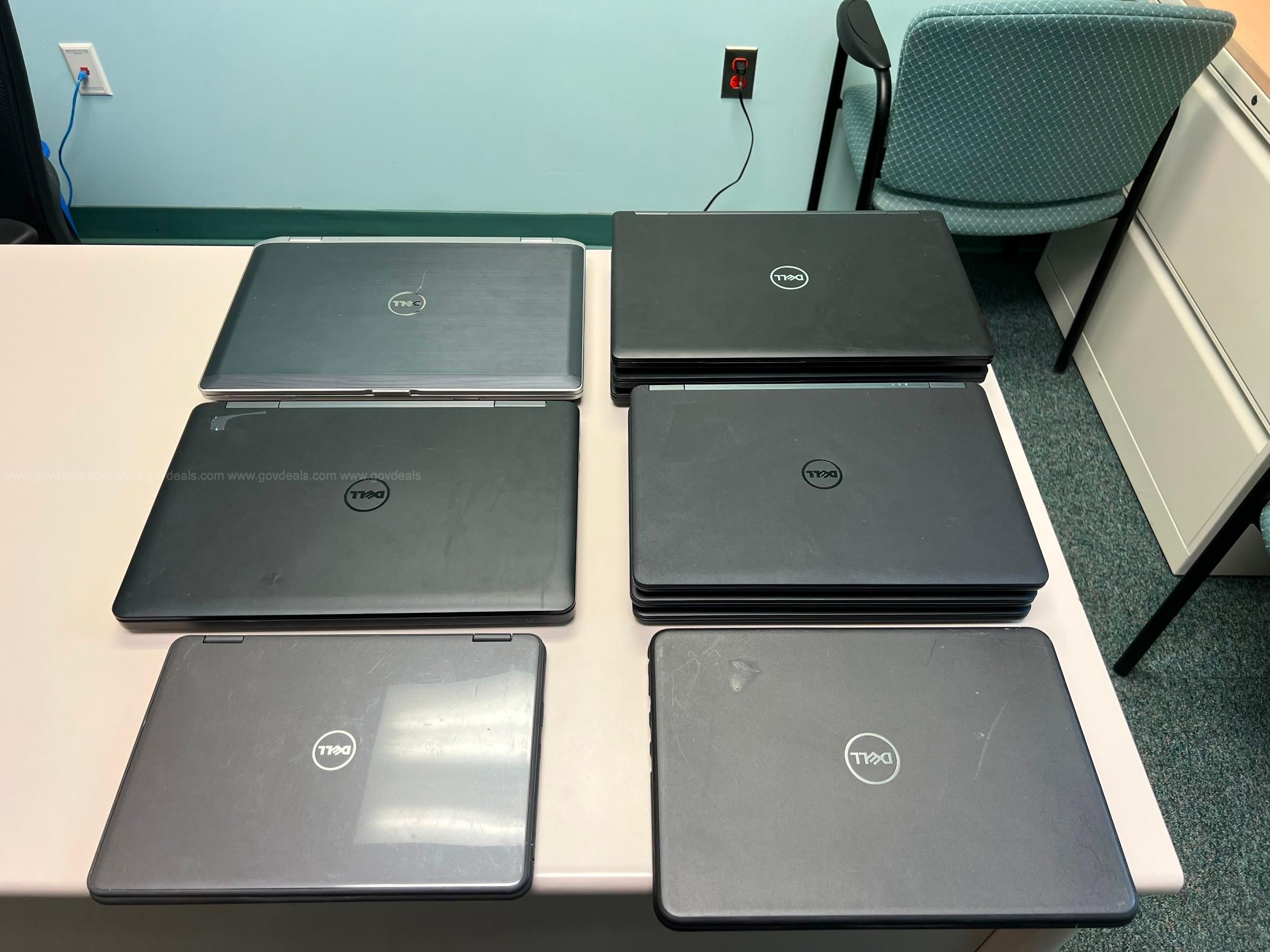 Laptop computer popular lot