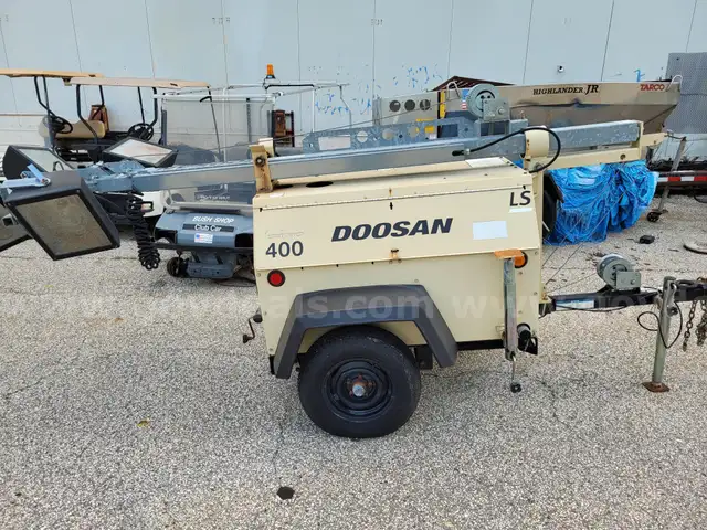 Doosan 400LS Light Tower