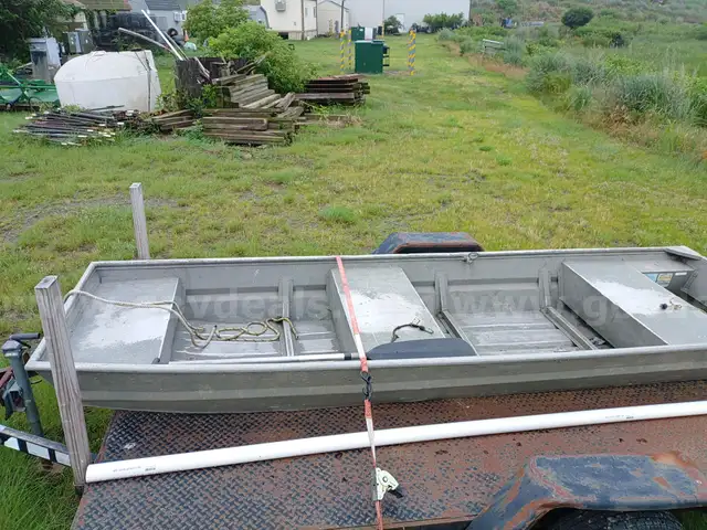 (2) JON BOATS VARIOUS MAKES/MODELS