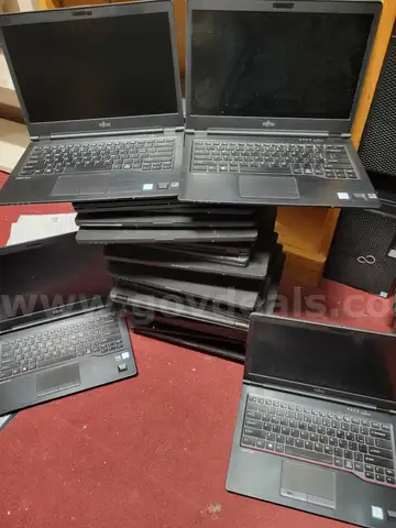27 Fujitsu U748 Lifebooks