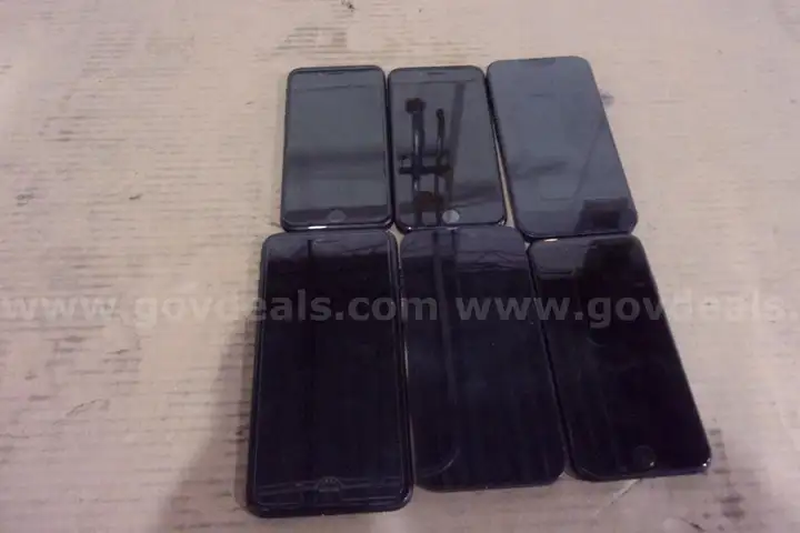 iPhones (25 Items)