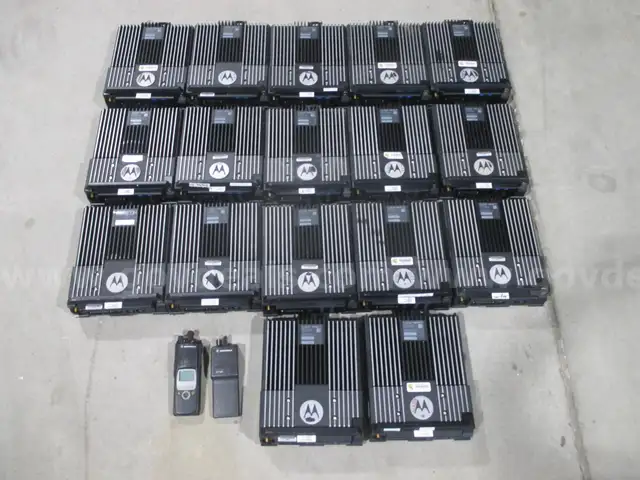 Motorola Mobile &#x26; Portable Radios  (19 Items)