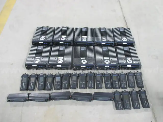 Motorola Mobile Radios, Portable Radios, &#x26; Contol Heads  (34 Items)