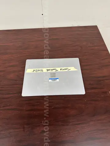Laptops (10 Items)