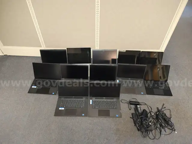 12 Laptops