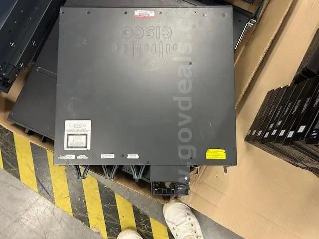 14 cisco servers &#x26; 1 Cisco router