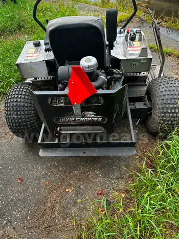 DIXIE CHOPPER ZERO TURN MOWERS (3)