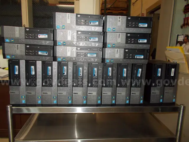 1 - Lot of Computer equipment 19 Items in this Lot