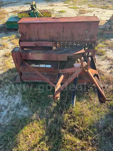Jacobsen 3 PT Seeder