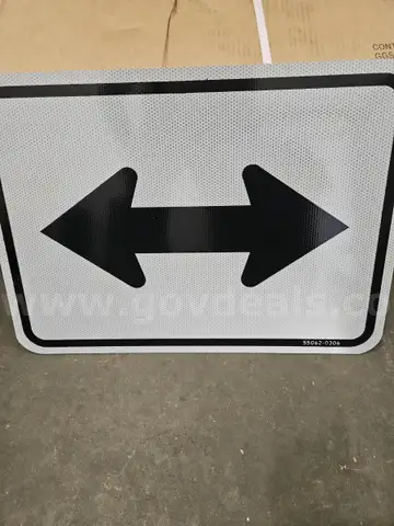 Various Signes (44 Items)