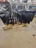LOT OF 15 MONITORS