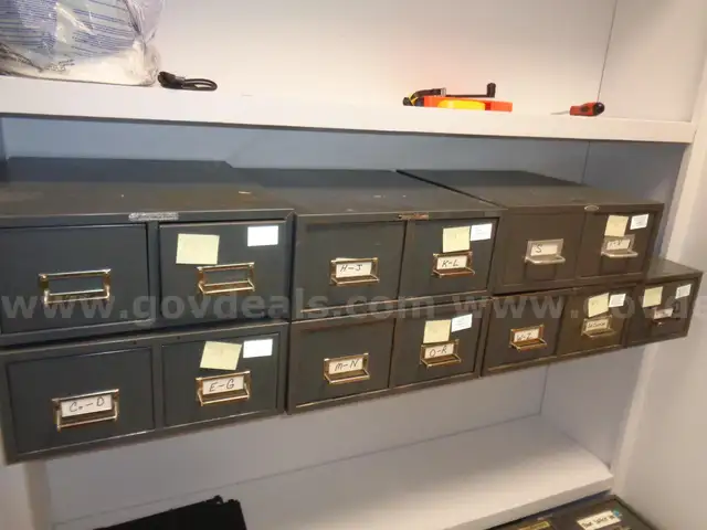 Lot of (14) Cabinets & Roller