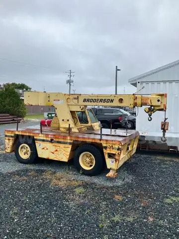 BRODERSON CARRY DECK CRANE