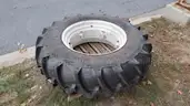 TRACTOR TIRE WITH RIM